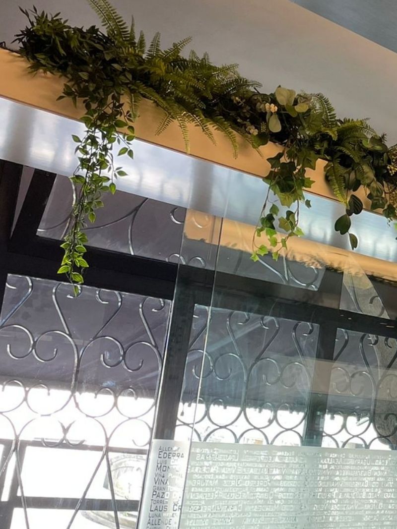 Imagen del ventanal detalle de La Cámara Restaurante
